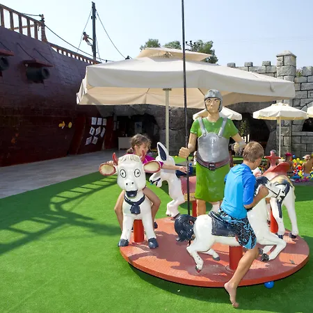 Club Atlantis 4* Сеферихисар