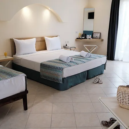 Club Atlantis 5* Seferihisar