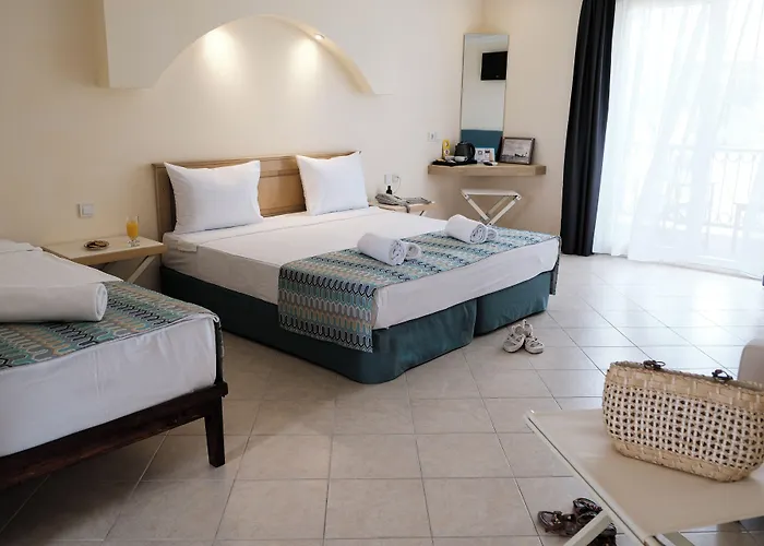 Club Atlantis 5* Seferihisar