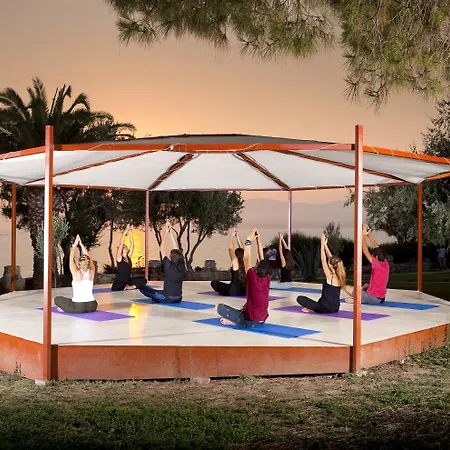 Club Atlantis מלון 4*
